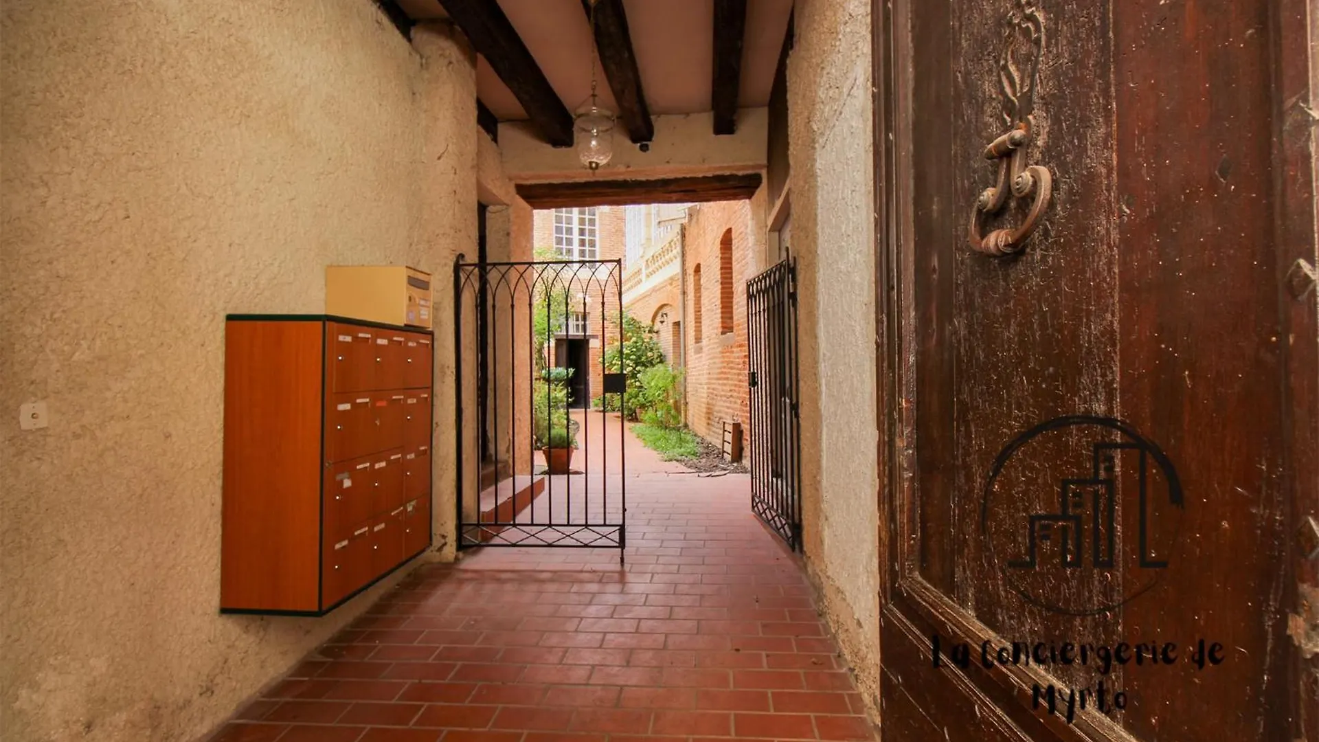 Le Quinze Apartment Albi France